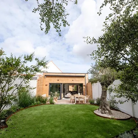 Fabulous 4 Bedrooms Villa Near Zwin With A Garden Knokke-Heist Exterior photo